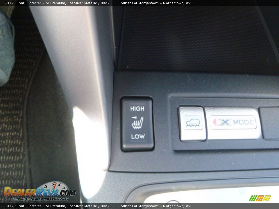 2017 Subaru Forester 2.5i Premium Ice Silver Metallic / Black Photo #21
