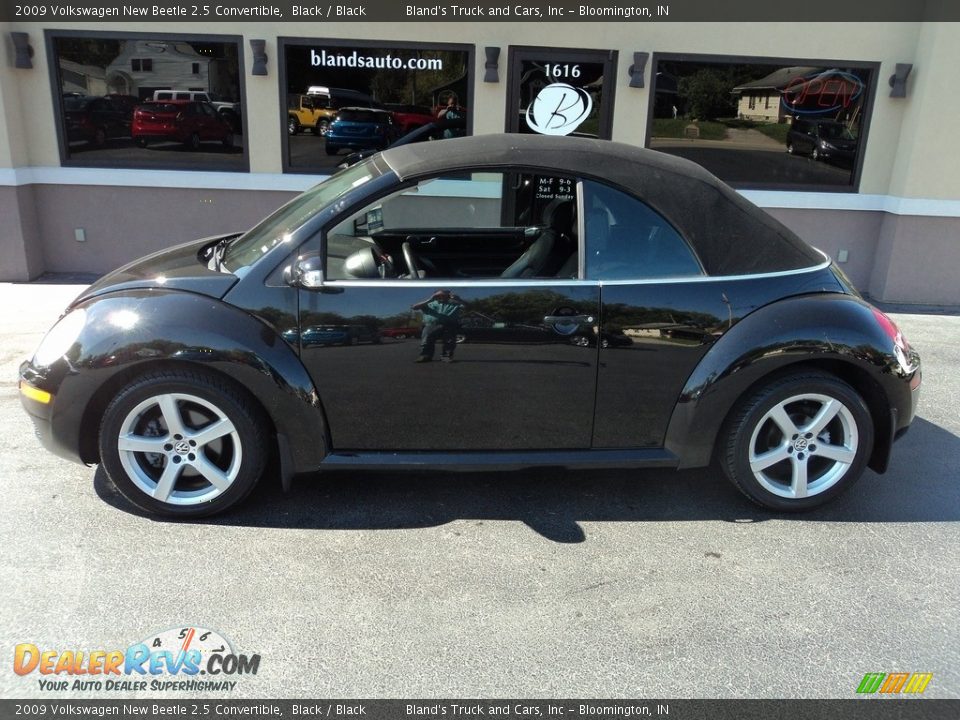 2009 Volkswagen New Beetle 2.5 Convertible Black / Black Photo #1