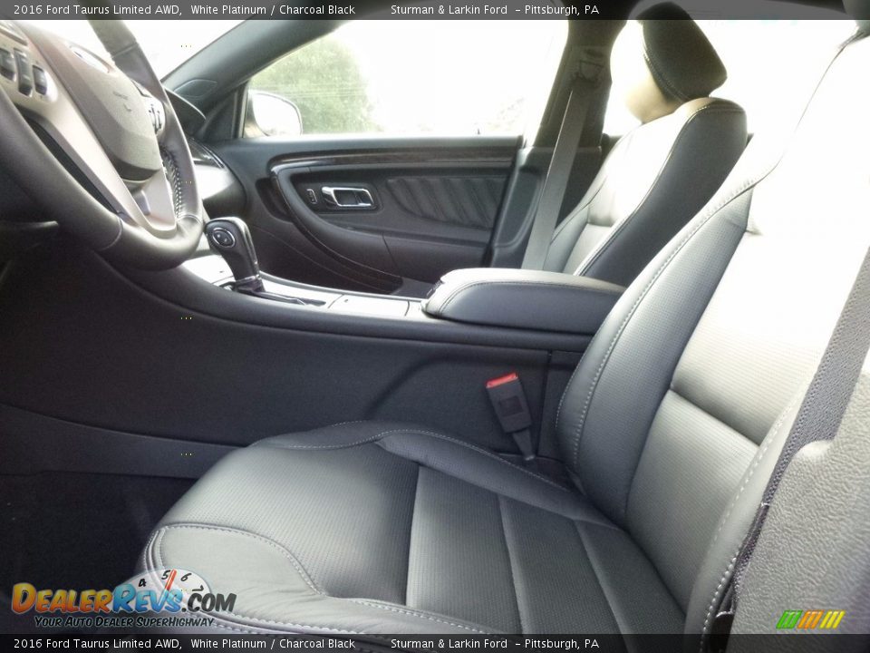 Front Seat of 2016 Ford Taurus Limited AWD Photo #5