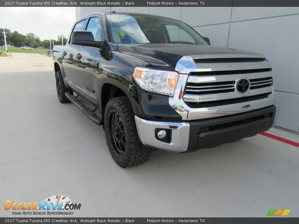 2017 Toyota Tundra SR5 CrewMax 4x4 Midnight Black Metallic / Black Photo #2
