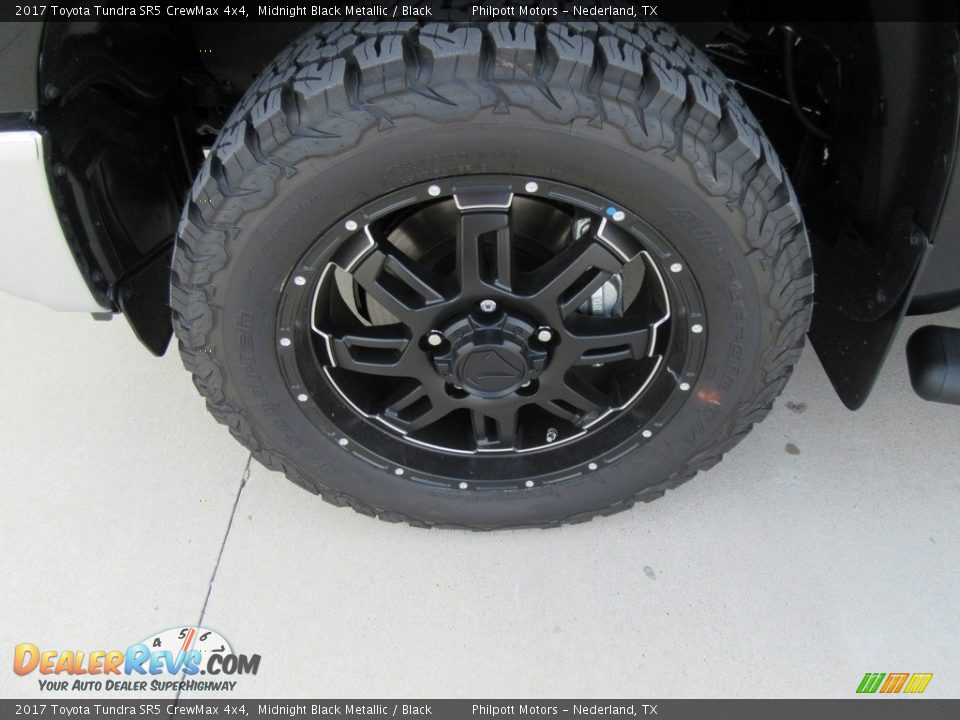 2017 Toyota Tundra SR5 CrewMax 4x4 Midnight Black Metallic / Black Photo #11