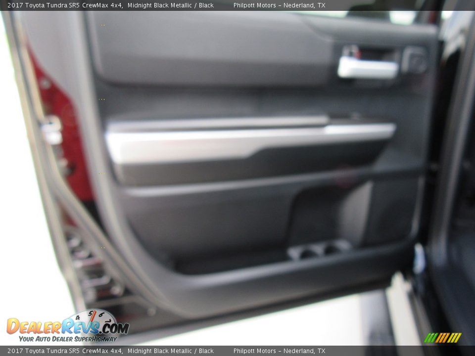 2017 Toyota Tundra SR5 CrewMax 4x4 Midnight Black Metallic / Black Photo #20