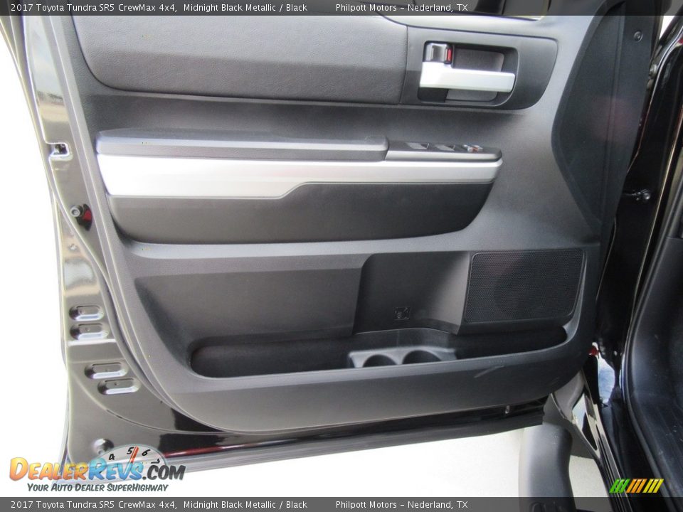2017 Toyota Tundra SR5 CrewMax 4x4 Midnight Black Metallic / Black Photo #23
