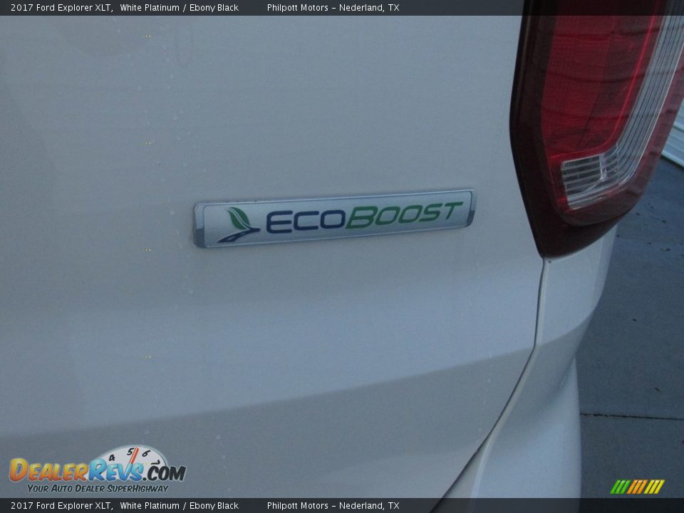 2017 Ford Explorer XLT White Platinum / Ebony Black Photo #15
