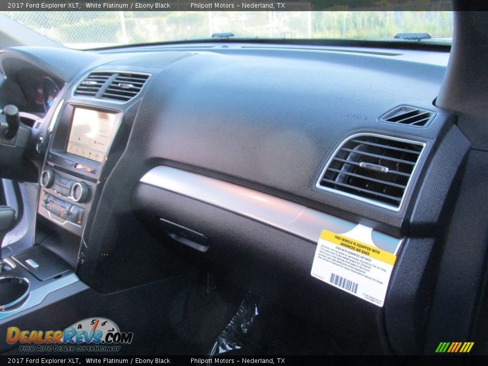 2017 Ford Explorer XLT White Platinum / Ebony Black Photo #16