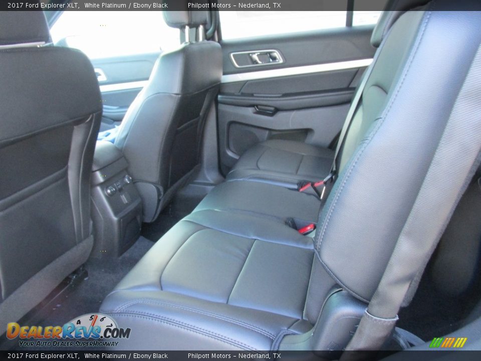 2017 Ford Explorer XLT White Platinum / Ebony Black Photo #20
