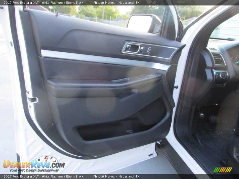 2017 Ford Explorer XLT White Platinum / Ebony Black Photo #21