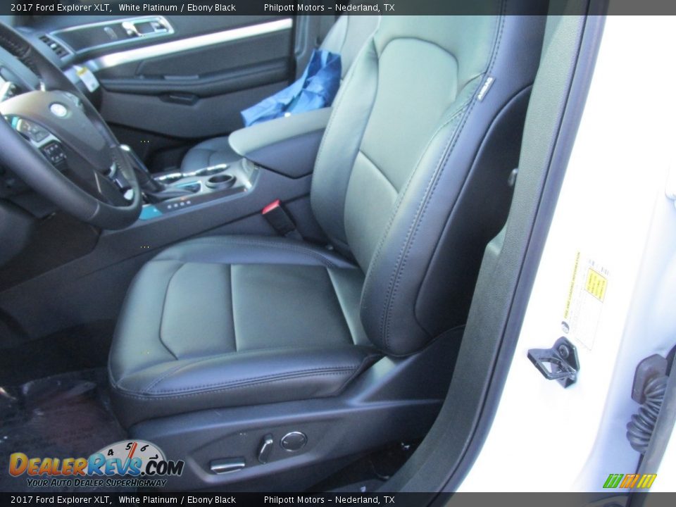 2017 Ford Explorer XLT White Platinum / Ebony Black Photo #23