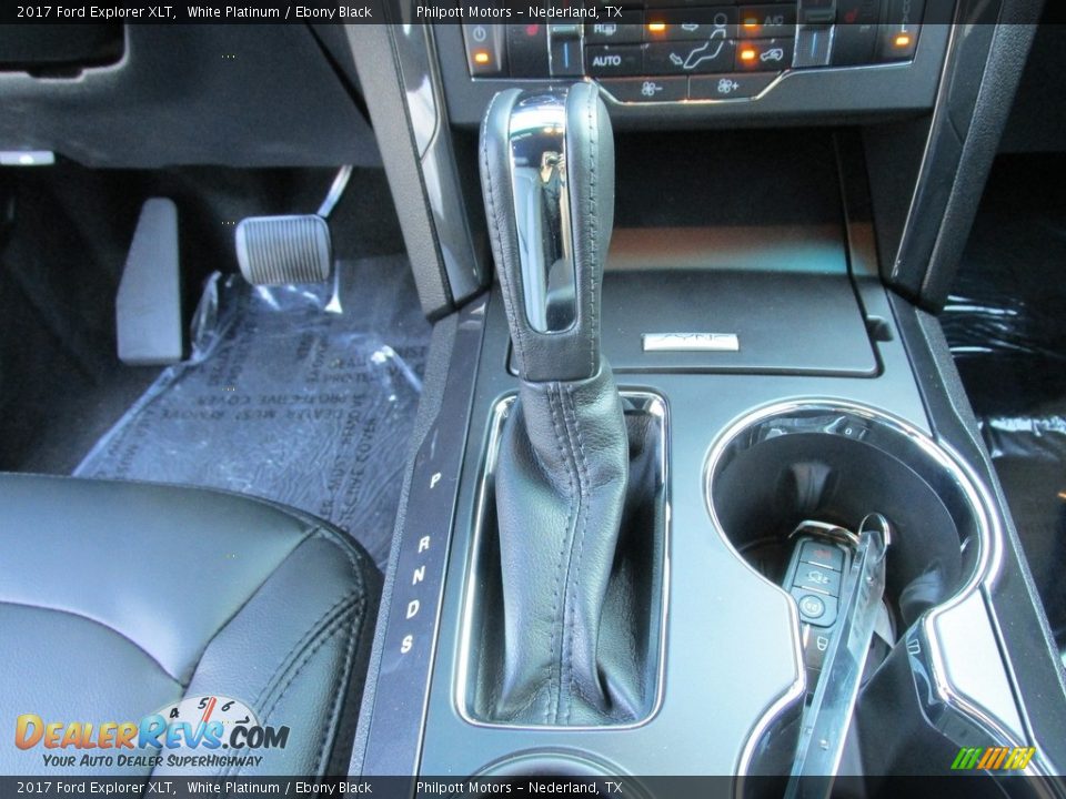 2017 Ford Explorer XLT White Platinum / Ebony Black Photo #29