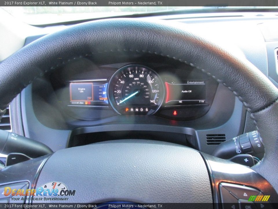 2017 Ford Explorer XLT White Platinum / Ebony Black Photo #32
