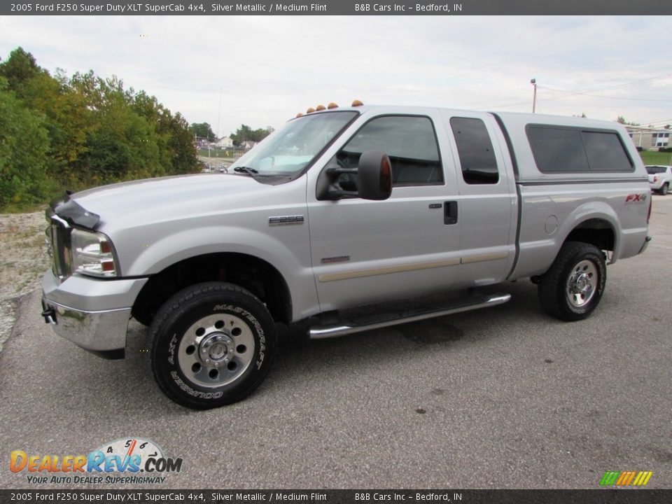 2005 Ford F250 Super Duty XLT SuperCab 4x4 Silver Metallic / Medium Flint Photo #8