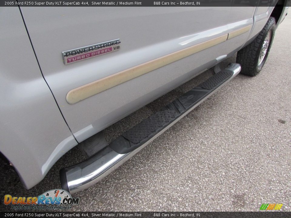 2005 Ford F250 Super Duty XLT SuperCab 4x4 Silver Metallic / Medium Flint Photo #12