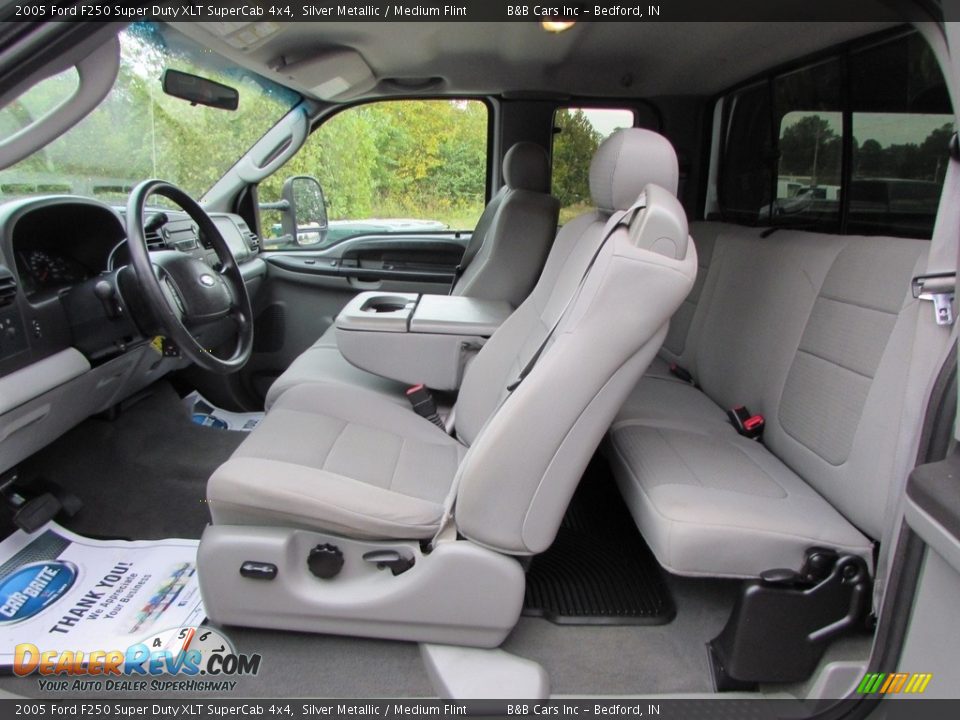 2005 Ford F250 Super Duty XLT SuperCab 4x4 Silver Metallic / Medium Flint Photo #24