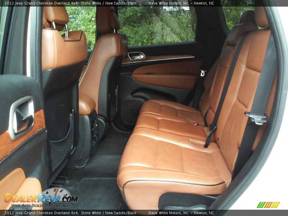 2012 Jeep Grand Cherokee Overland 4x4 Stone White / New Saddle/Black Photo #10