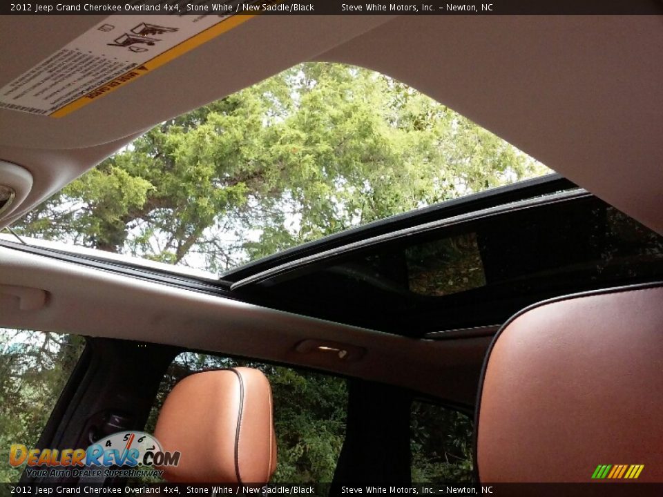 2012 Jeep Grand Cherokee Overland 4x4 Stone White / New Saddle/Black Photo #24