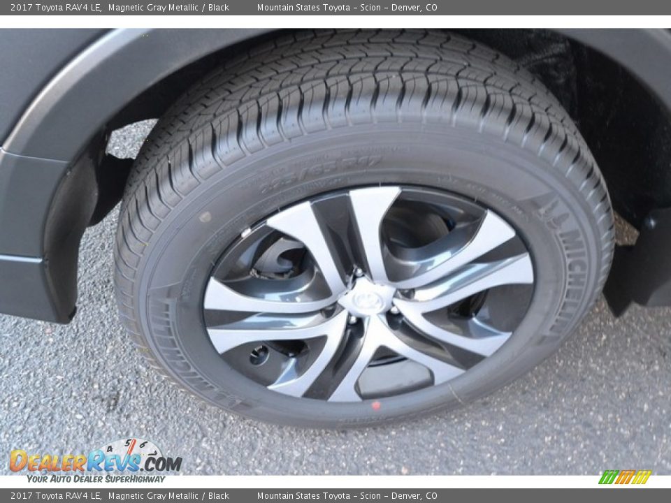 2017 Toyota RAV4 LE Magnetic Gray Metallic / Black Photo #9