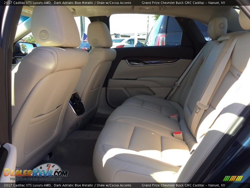 Rear Seat of 2017 Cadillac XTS Luxury AWD Photo #7