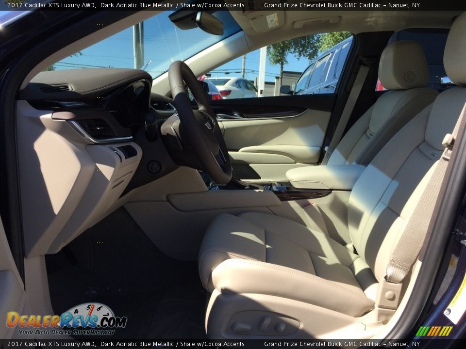 Front Seat of 2017 Cadillac XTS Luxury AWD Photo #9