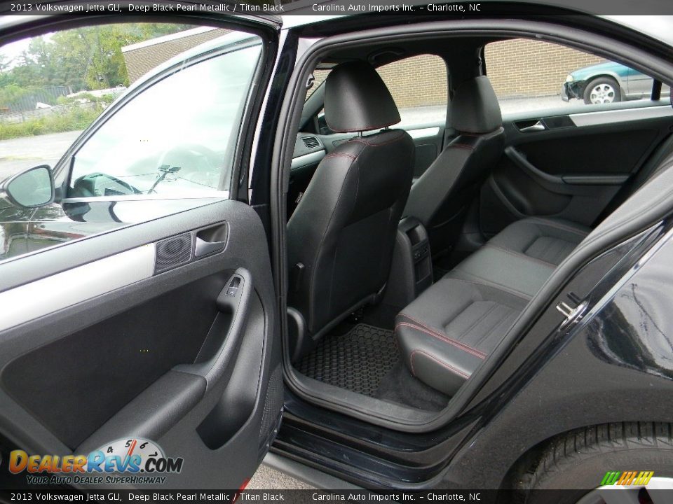 Rear Seat of 2013 Volkswagen Jetta GLI Photo #19