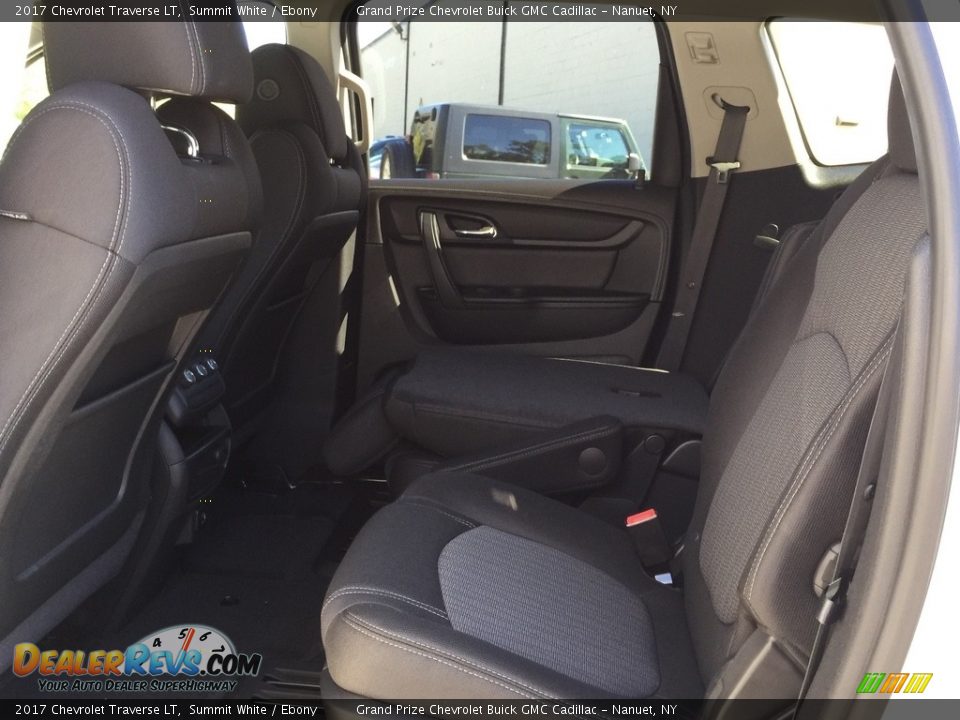 2017 Chevrolet Traverse LT Summit White / Ebony Photo #7