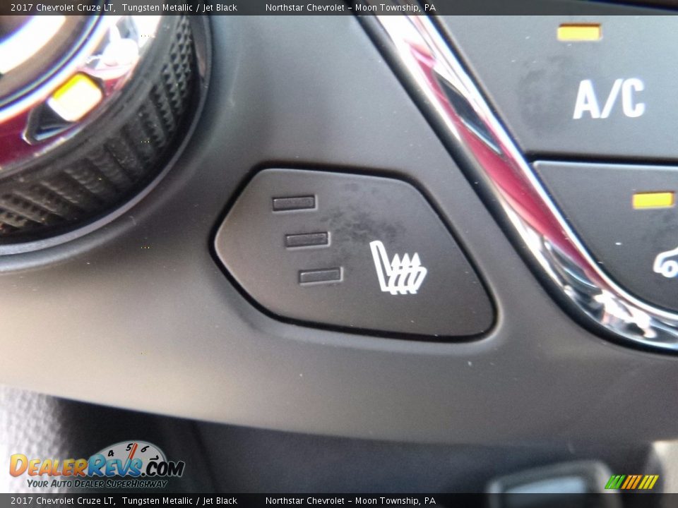 2017 Chevrolet Cruze LT Tungsten Metallic / Jet Black Photo #17