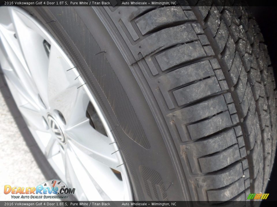 2016 Volkswagen Golf 4 Door 1.8T S Pure White / Titan Black Photo #8