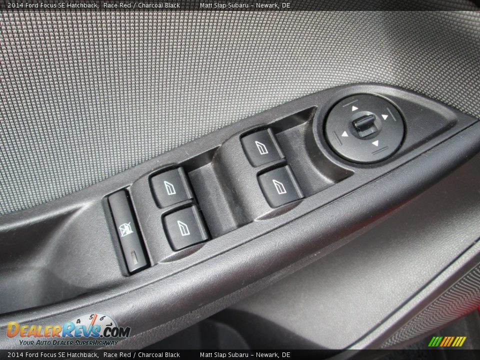 2014 Ford Focus SE Hatchback Race Red / Charcoal Black Photo #14