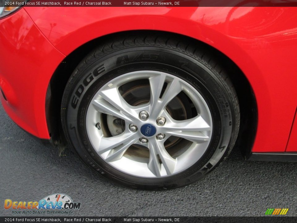 2014 Ford Focus SE Hatchback Race Red / Charcoal Black Photo #22