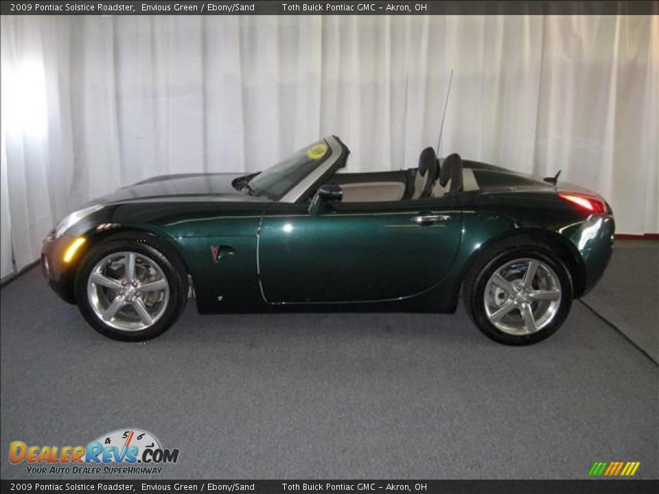 2009 Pontiac Solstice Roadster Envious Green / Ebony/Sand Photo #5