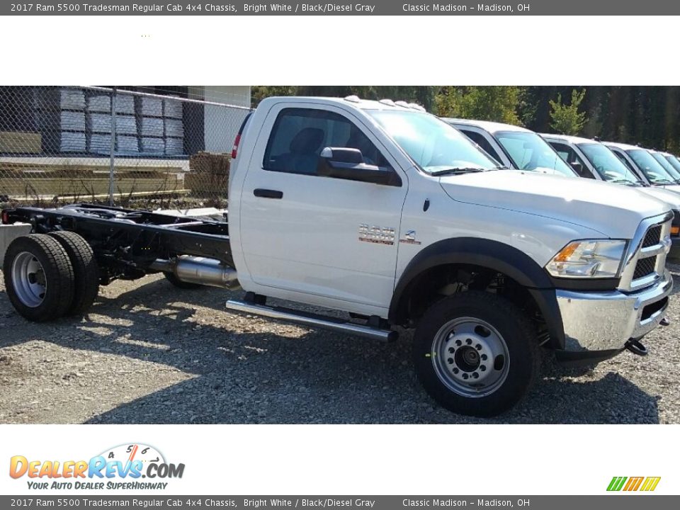 Front 3/4 View of 2017 Ram 5500 Tradesman Regular Cab 4x4 Chassis Photo #2
