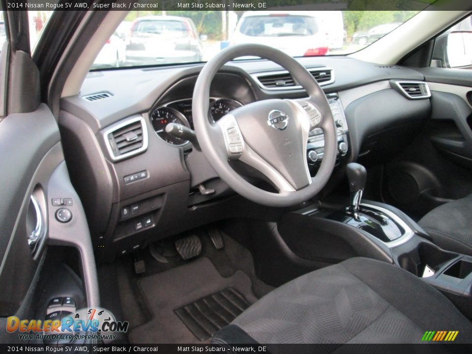 2014 Nissan Rogue SV AWD Super Black / Charcoal Photo #11