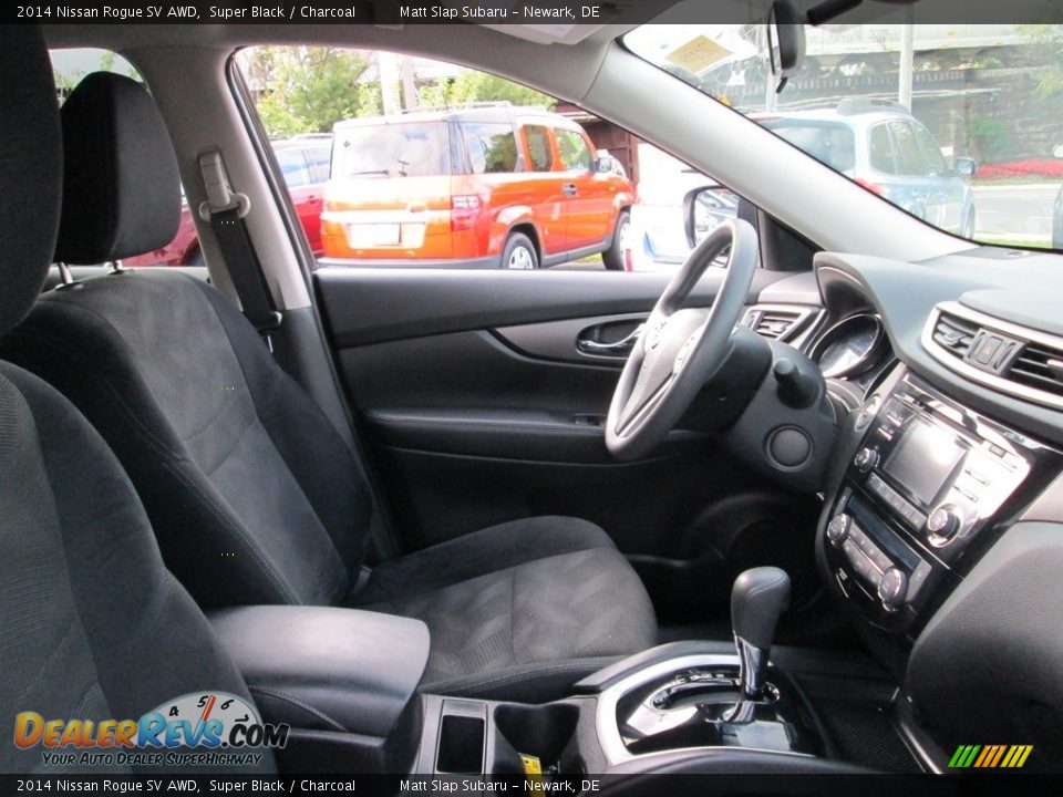 2014 Nissan Rogue SV AWD Super Black / Charcoal Photo #16