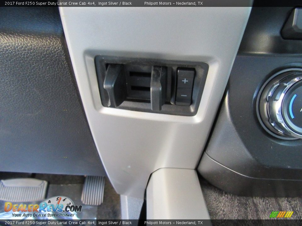 2017 Ford F250 Super Duty Lariat Crew Cab 4x4 Ingot Silver / Black Photo #30