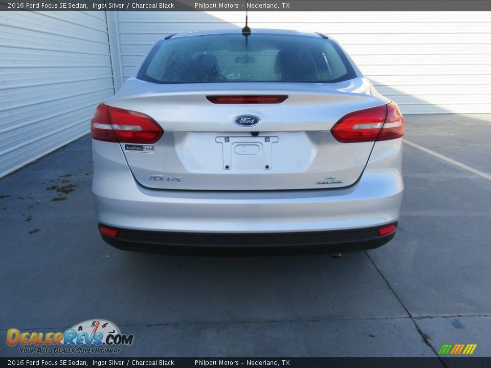2016 Ford Focus SE Sedan Ingot Silver / Charcoal Black Photo #5