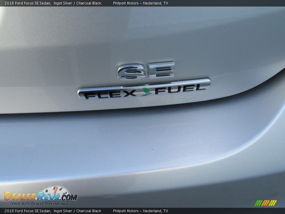 2016 Ford Focus SE Sedan Ingot Silver / Charcoal Black Photo #16