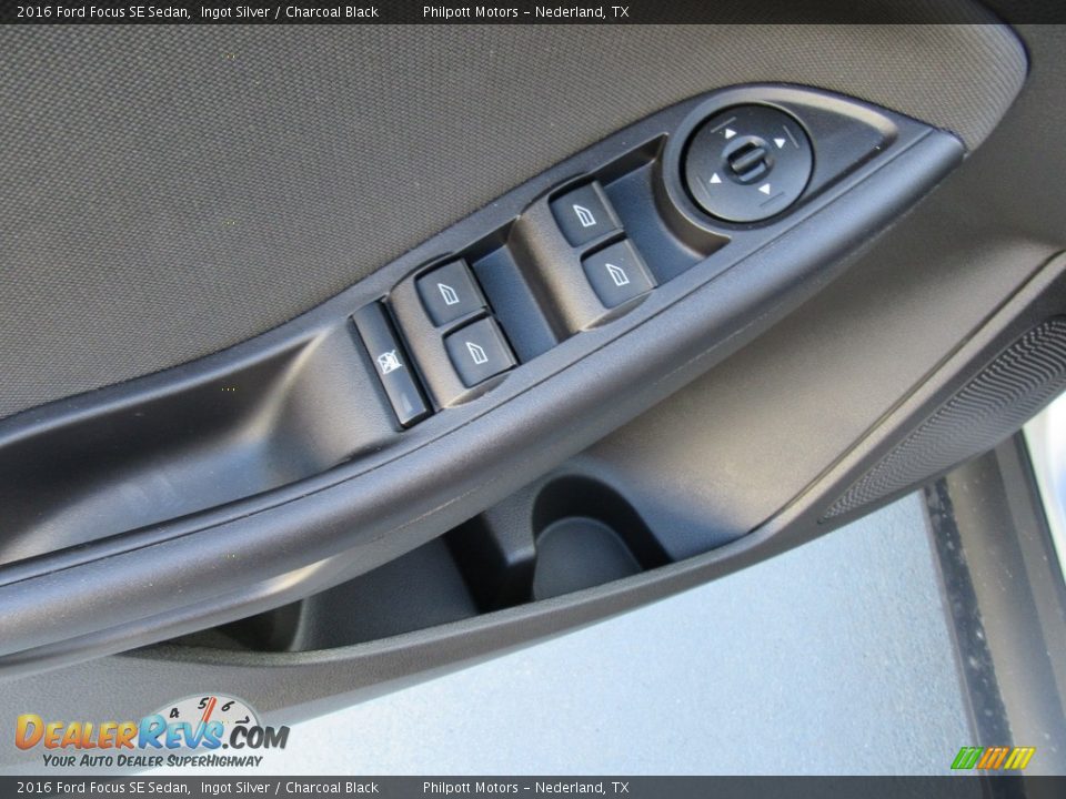 2016 Ford Focus SE Sedan Ingot Silver / Charcoal Black Photo #21
