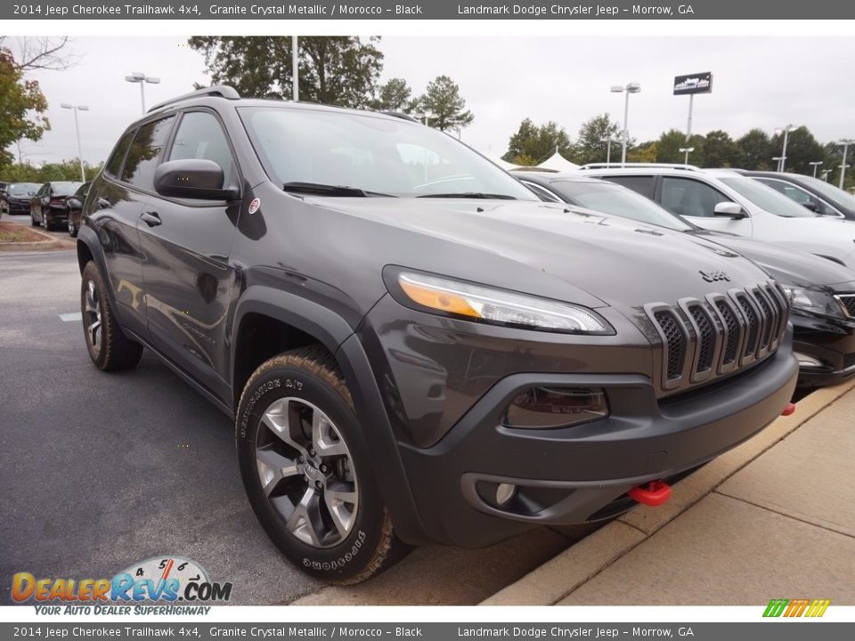 Front 3/4 View of 2014 Jeep Cherokee Trailhawk 4x4 Photo #4