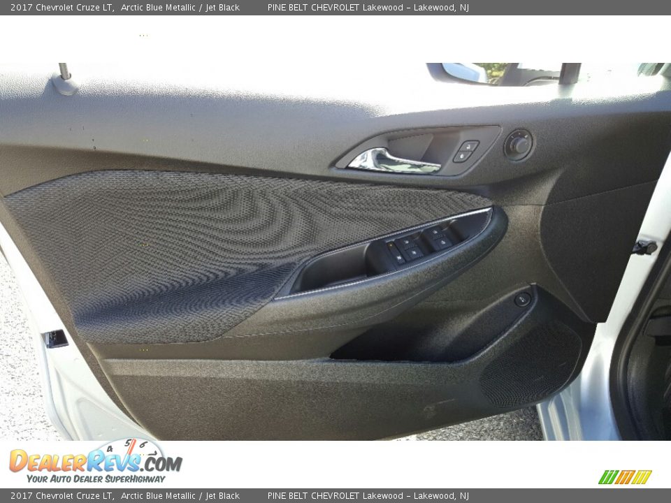 2017 Chevrolet Cruze LT Arctic Blue Metallic / Jet Black Photo #6