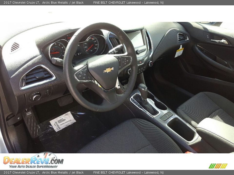 2017 Chevrolet Cruze LT Arctic Blue Metallic / Jet Black Photo #9