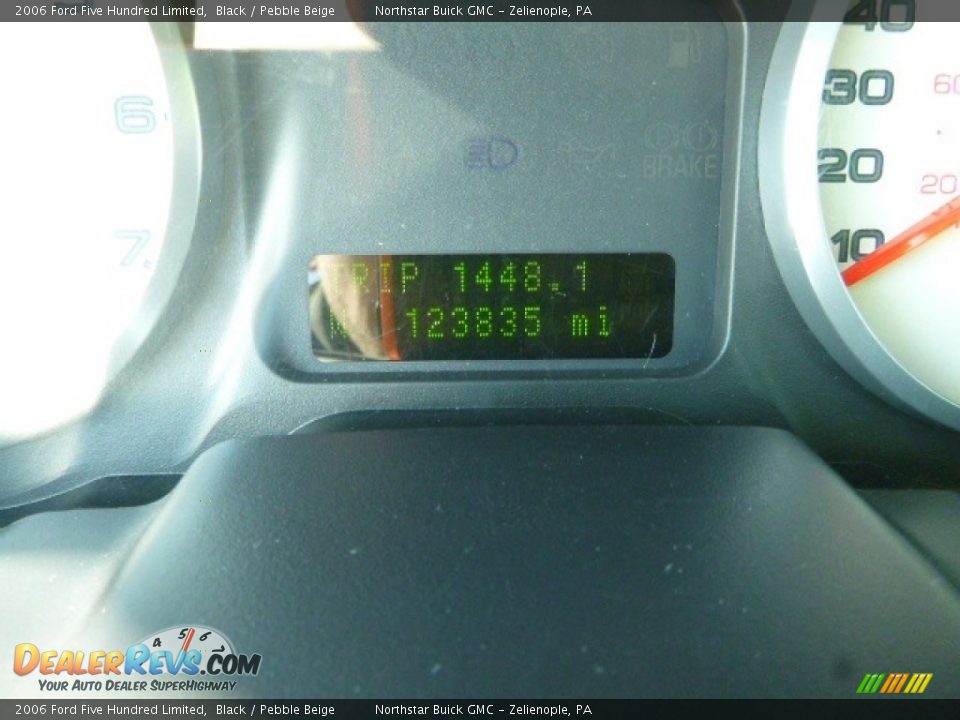 2006 Ford Five Hundred Limited Black / Pebble Beige Photo #21