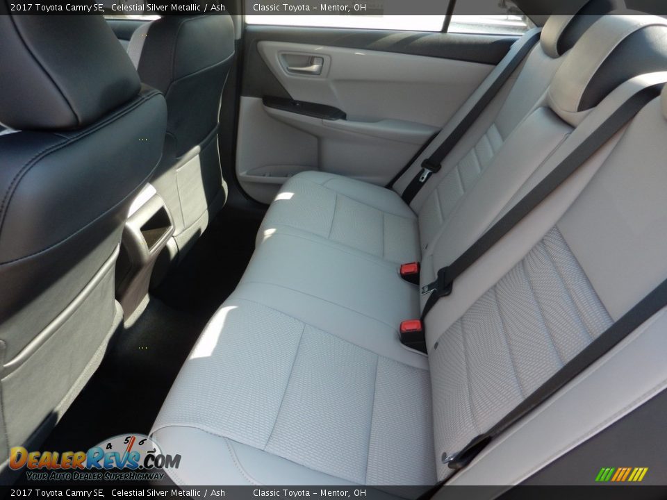 2017 Toyota Camry SE Celestial Silver Metallic / Ash Photo #5