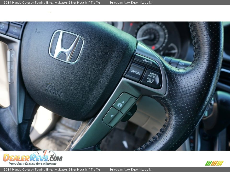 2014 Honda Odyssey Touring Elite Alabaster Silver Metallic / Truffle Photo #26