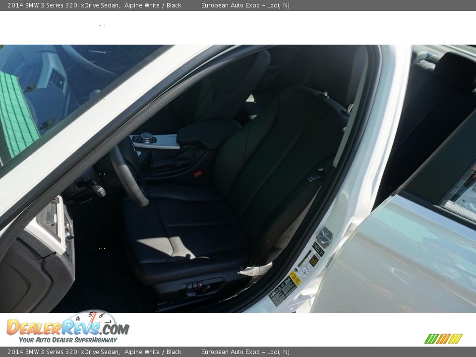 2014 BMW 3 Series 320i xDrive Sedan Alpine White / Black Photo #9