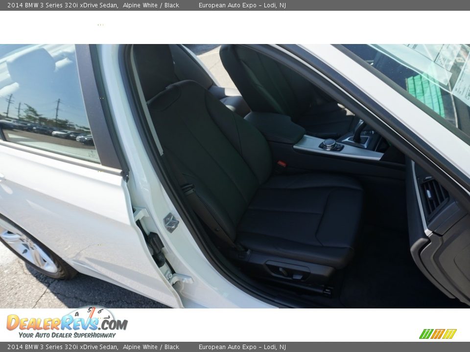 2014 BMW 3 Series 320i xDrive Sedan Alpine White / Black Photo #10