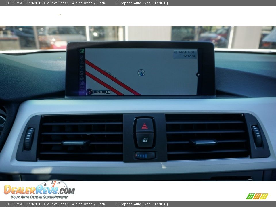 2014 BMW 3 Series 320i xDrive Sedan Alpine White / Black Photo #21