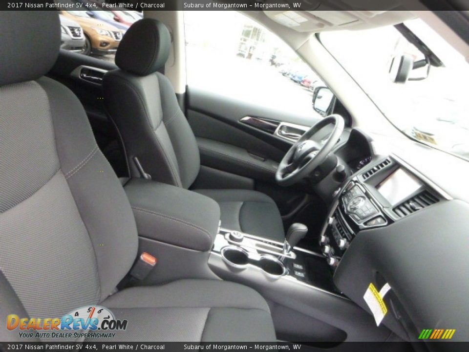 2017 Nissan Pathfinder SV 4x4 Pearl White / Charcoal Photo #3