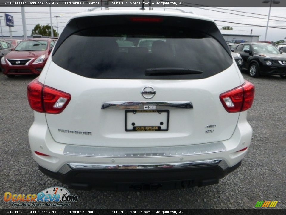 2017 Nissan Pathfinder SV 4x4 Pearl White / Charcoal Photo #9