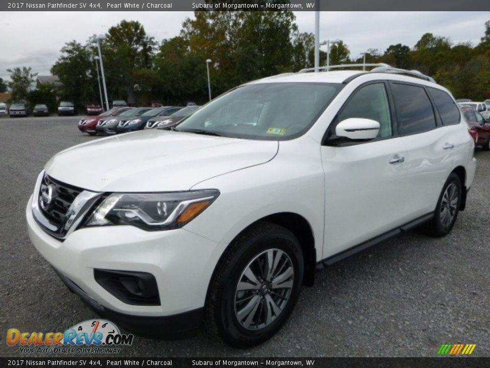 2017 Nissan Pathfinder SV 4x4 Pearl White / Charcoal Photo #12