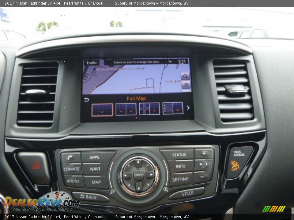 2017 Nissan Pathfinder SV 4x4 Pearl White / Charcoal Photo #18