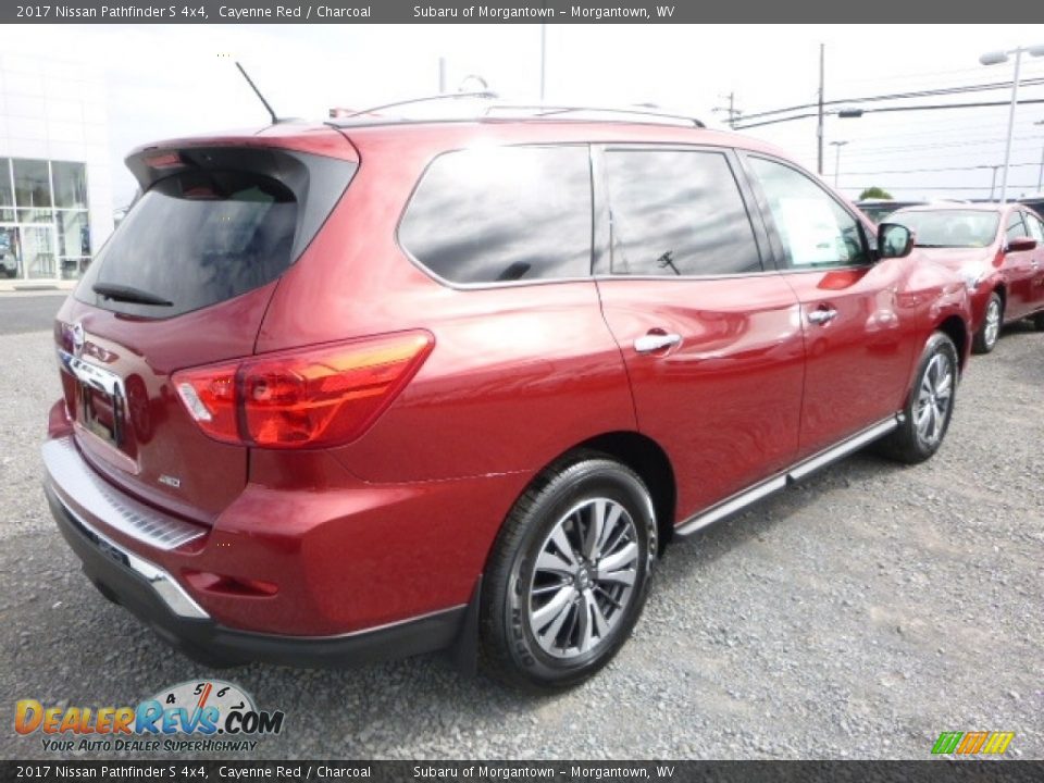 2017 Nissan Pathfinder S 4x4 Cayenne Red / Charcoal Photo #7